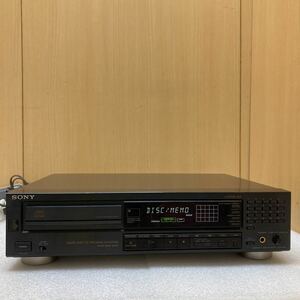 GXL8337 ＳＯＮＹ/ソニー　ＣＤプレーヤー　CDP-970 通電OK CD読み込みOK トレー不具合あり　音出し未確認　現状品　1010