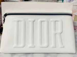 未使用品。Dior ディオール ノベルティ ビック ポーチ 化粧ポーチ メイクアップポーチ クラッチ バッグ長（下28-上26）高16厚下4 cm。