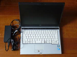 Fujitsu ノートパソコン　FMV-S8390　Win7　動作可能　ジャンク扱い