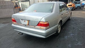 ベンツ ドアロックストライカー Sクラス　S500L 140051 1996 #hyj C186200