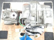 【同梱不可】 B2R5-1017 ホンダ スーパーカブ50 カスタム 実動 エンジン ASSY 機関良好 【AA01-109～ 4速セル付キャブ車 C50CMY 動画有】_画像7