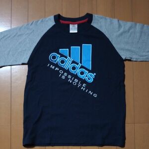 キッズ　adidas 半袖Tシャツ