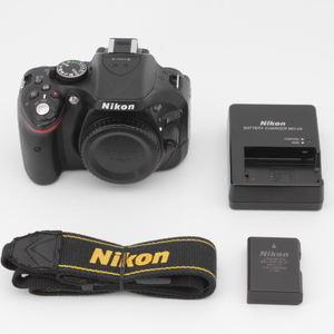 #JA81 【美品】 シャッター数19,838枚 Nikon ニコン D5200 ボディ ブラック D5200BK