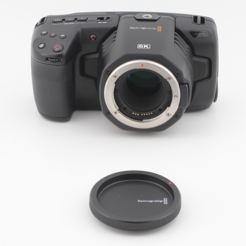 新品級】BlackmagicDesign バッテリーグリップ Blackmagic Pocket