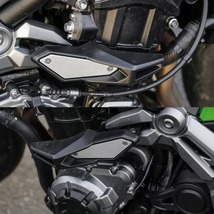 送料無料 KAWASAKI カワサキ Z900RS 2018-2021 フレームスライダー フェアリング ガード 保護 プラスチック_画像2