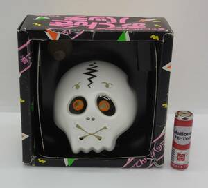 「ドクロ ガイコツ Skull スカル おでんきバッヂ 音でピカピカ光る！箱入 開封品 怪奇 ホラー TOMY