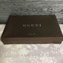 GUCCI グッチ 空箱 空き箱　39.5×25.5×7ｃｍ　GG　シマ　焦茶　ダークブラウン　セーター　衣類用　大_画像2