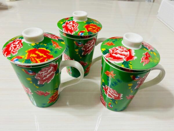 新品^_^ レア　カルディ限定　台湾　茶こし付きマグカップ セット