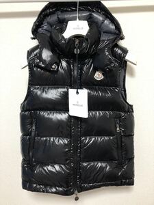 送料無料 未使用 MONCLER BORMES 2 モンクレール ブラック ダウンベスト 正規品　定価203500円 ダウン ベスト ジレ フード アウター