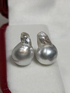 AB195 K18 natural White Butterfly pearl ba lock pearl earrings 2WAY