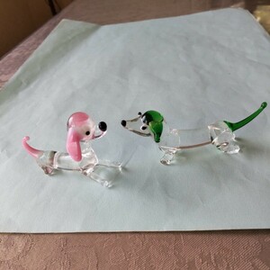ガラス細工　ミニチュア　犬　ワンちゃん　仲良し　２匹　ピンクと緑　手造り　伝統工芸　
