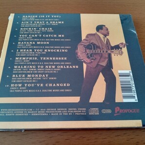 新品未開封 George Benson ジョージ ベンソン Walking To New Orleans Remembering Chuck Berry: And Fats Domino CDの画像2