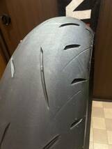 中古MCタイヤ 2021年製造 DUNLOP SPORTMAX ROADSPORT2 180/55ZR17 ダンロップ スポーツマックス 180 55 17 3821 A2713_画像2