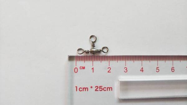 トリプルサルカン #9 小型 20個セット 1.1cm×2cm スイベル ヨリモドシ 三つ又 胴突き仕掛け 根魚 ロックフィッシュ イシダイ