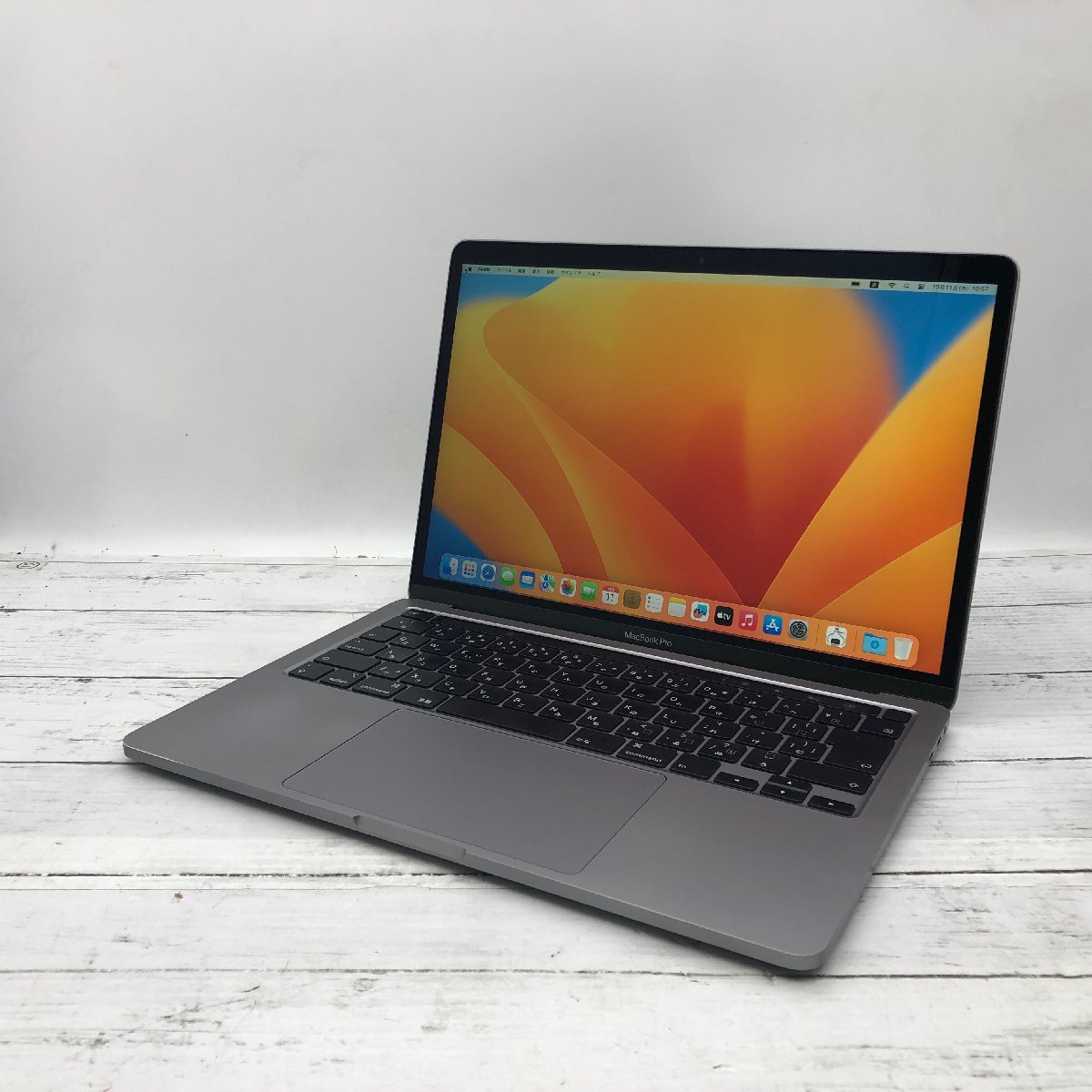 APPLE MacBook Pro 13-inch 2020 Four Thunderbolt 3 4ポート シルバー