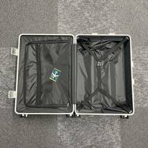 新品！！スーツケース サイズ ：Mサイズ 　色:　ホワイト　軽量設計 大容量 多収納ポケット_画像6