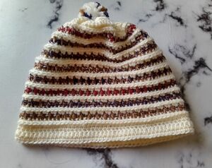 手編みのニット帽