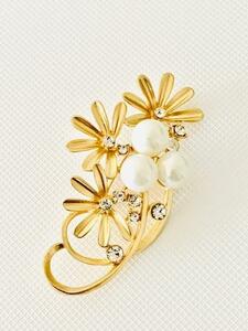  pearl flower gold brooch 