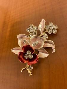  pink rhinestone flower brooch 