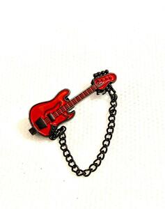 珍しい赤ギターブローチ