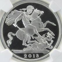 1円 スタート! 訳アリ 【最高鑑定 1/2500】 2013 イギリス 5ポンド 銀貨 セントジョージ 竜退治 NGC PF70UC モダンコイン アンティーク_画像1