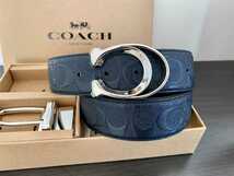 COACH コーチ　新品　リバーシブル　シグネチャー　ブラック　レザー　メンズベルト　高級感シルバーバックル_画像5