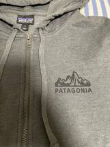 新品 S グレー パタゴニア パーカー patagonia レトロX ダウンセーター シャツ ジャケット ノースフェイス コロンビア好きへ アウトドア_画像3