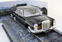 Altaya JAMES BOND 007 MERCEDES BENZ 250SE 線路を走るベンツ ジェームスボンド劇中車 1/43 ニレレ_画像3