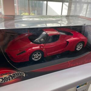 【箱入未使用】Ferrari Enzo　フェラーリ　スケール1/18 ホットウィール