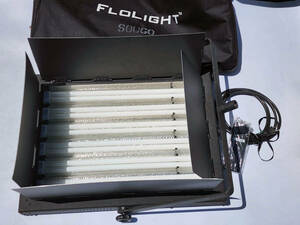 R50503　FLOLIGHT フロライト　FL-330AW　SOUGO-1　蛍光灯　ライト　照明　ストロボ　撮影用照明　撮影機器　収納バック付き　現状渡し