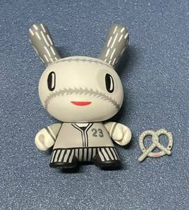 キッドロボット ダニー Aaron Meshon Kidrobot Dunny