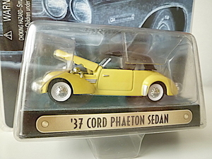 * Racing Champion *'37 CORD PHAETON SEDAN 1/64 code *fe- ton * used 