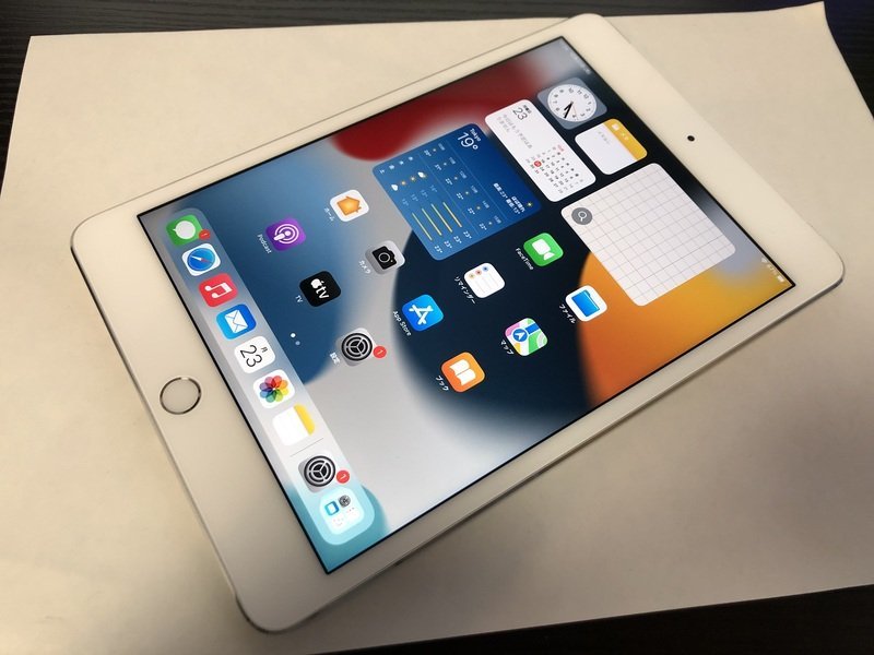 Apple iPad mini 4 Wi-Fi+Cellular 128GB SIMフリー オークション比較