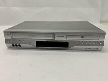 【Y-8827】東芝 SD-V600 VTR一体型DVDビデオプレーヤー 06年製 ビデオデッキ 通電確認済 現状品【千円市場】_画像2