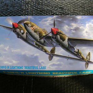 1/48 ハセガワ アメリカ P-38J ライトニング ビューティフル・ラス 戦闘機【飛行機模型】未組み立て品の画像1
