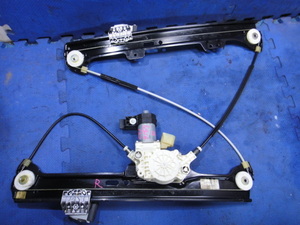 BMW E60 E61 525i 530i 等 純正　純正 右 フロント パワーウィンドウ レギュレーター　品番 7184384　 [9581]