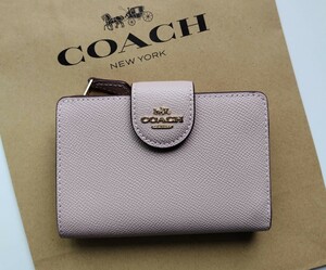 【新品】コーチ　COACH 新作　二つ折り財布
