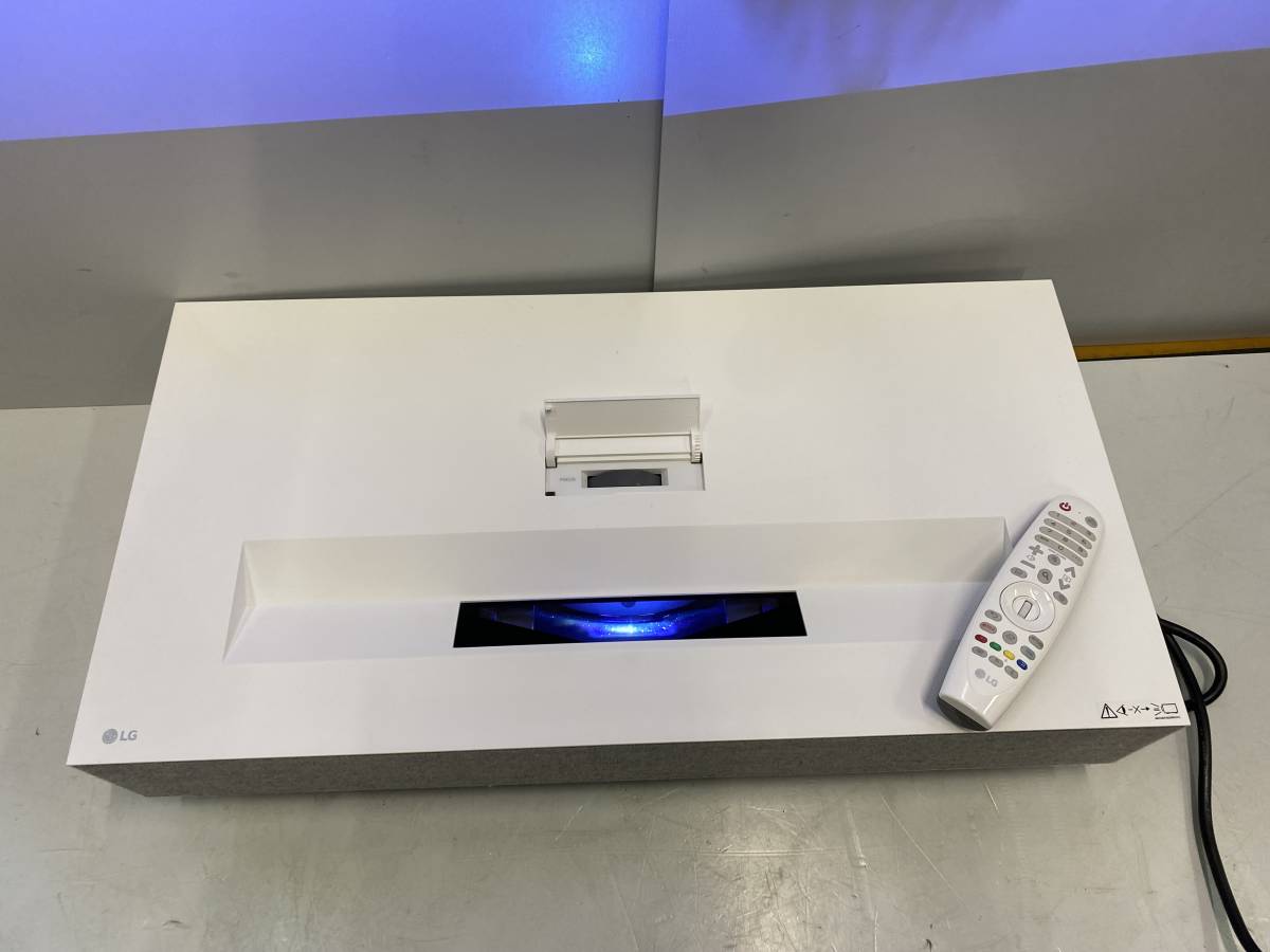 ☆LG HU85LS☆HU85LS-JP 2020年製 超短焦点 4K レーザープロジェクター