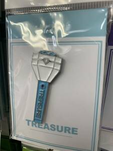 treasure ペンライト　ピンバッジ