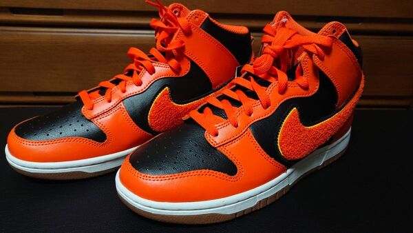 NIKE DUNK HI レトロ ユニバーシティオレンジ