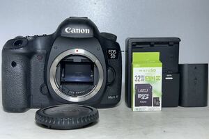 Canon キヤノン EOS 5D Mark III デジタル一眼レフ カメラ 予備バッテリー 32GBメモリ