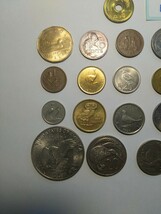 外国コイン　各国コイン　(Rー５５２)　鳥が描かれた硬貨　おまとめ　２３枚　フクロウ　鶴　ダチョウ　鷲_画像2