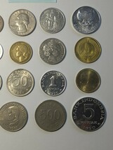 外国コイン　各国コイン　(Rー５５２)　鳥が描かれた硬貨　おまとめ　２３枚　フクロウ　鶴　ダチョウ　鷲_画像9