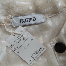 新品■INGRID イングリッド■ボウタイリボン付きドット柄ブラウス♪オフホワイト Mサイズ 送料230円～_画像10