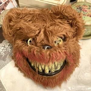  new goods unused .. teddy bear horror mask Halloween sick . pretty . glue . spray soft toy 