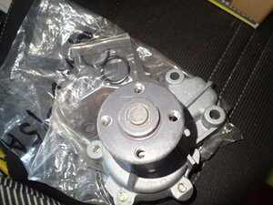 fe low Max Cuore L40,L40V,L45 Charade G10 GMB water pump GWD-15A 16100-87705