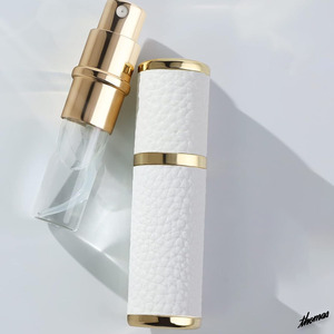 * hand .... in case -ply thickness feeling ..* atomizer 5ml white leather height air-tigh . bottle fashion lady's accessory Gold line 