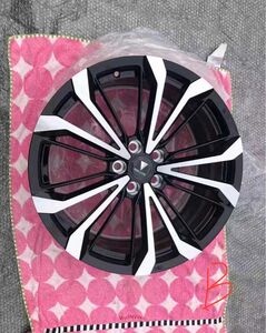 新品20インチ　4本セット　アルミホイール　アルファード/ヴェルファイア　20x8.5　E30　114.3x5　6061ーT6鍛造