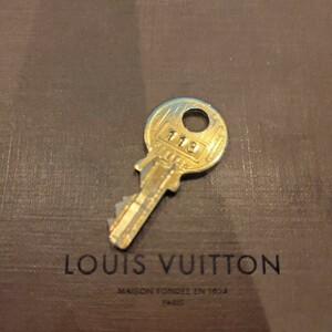 美品 Louis Vuitton パドロック カデナ 南京錠 ルイヴィトン 鍵 ゴールド 　番号　113　送料63円～