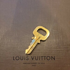 美品 Louis Vuitton パドロック カデナ 南京錠 ルイヴィトン 鍵 ゴールド 　番号　304　送料63円～